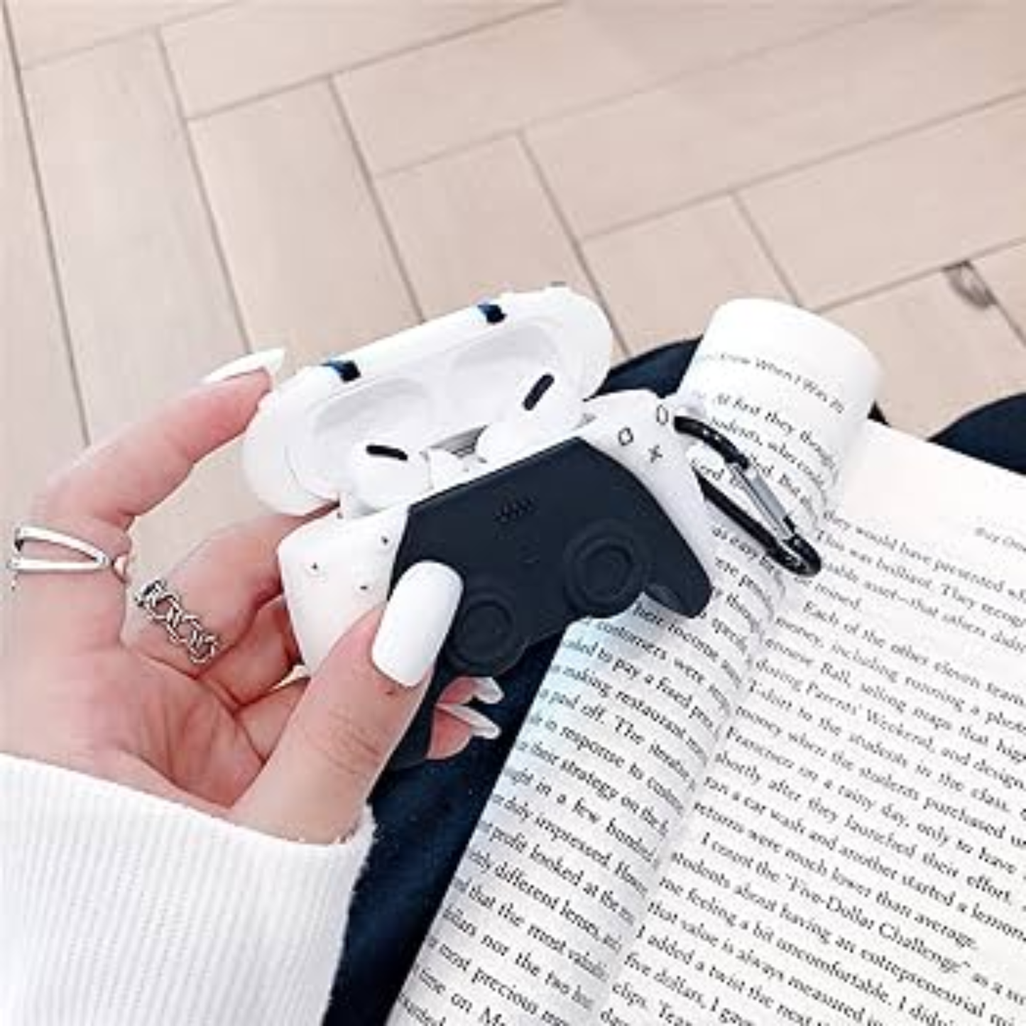 Funda Diseño 3D para Airpods + Arnes