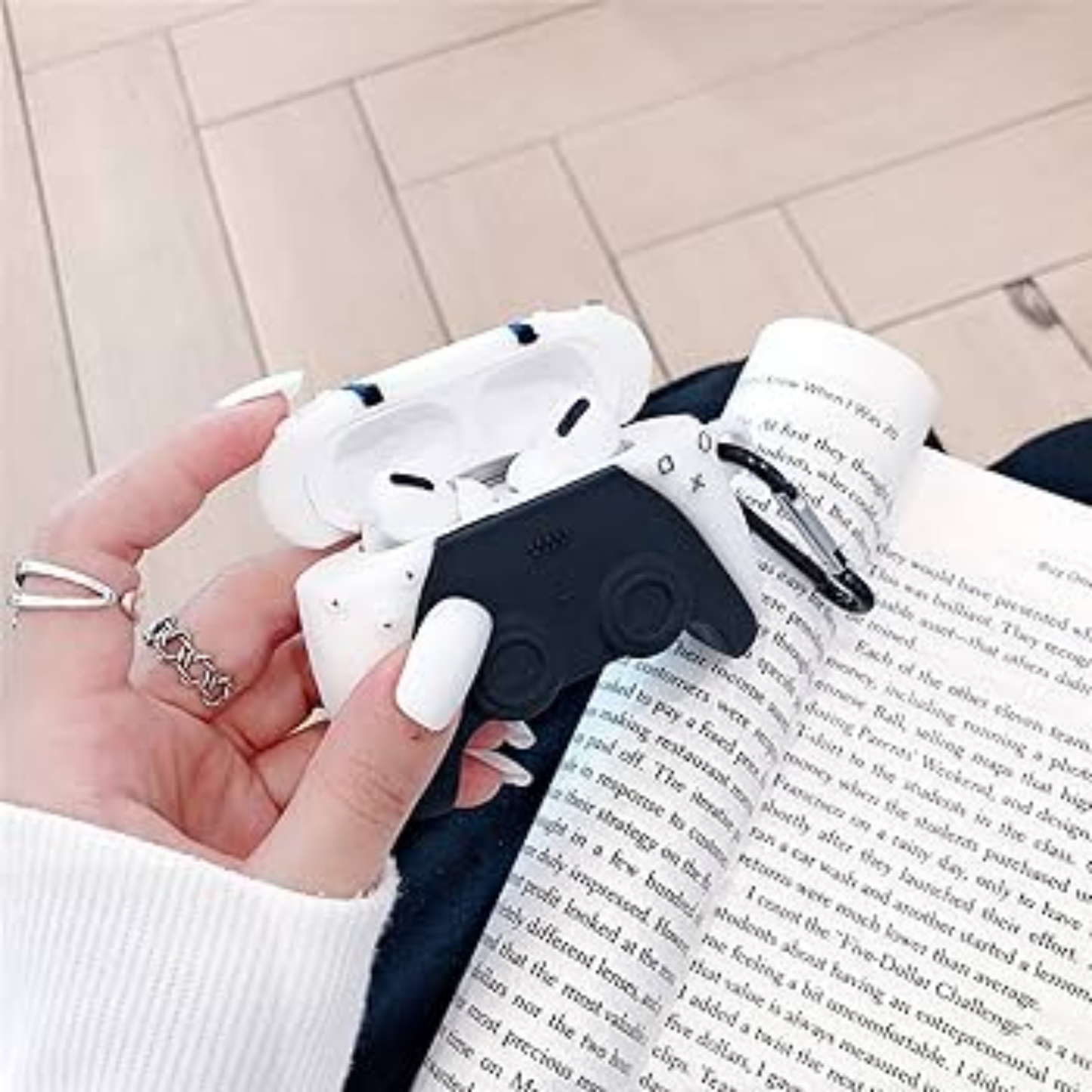 Funda Diseño 3D para Airpods + Arnes